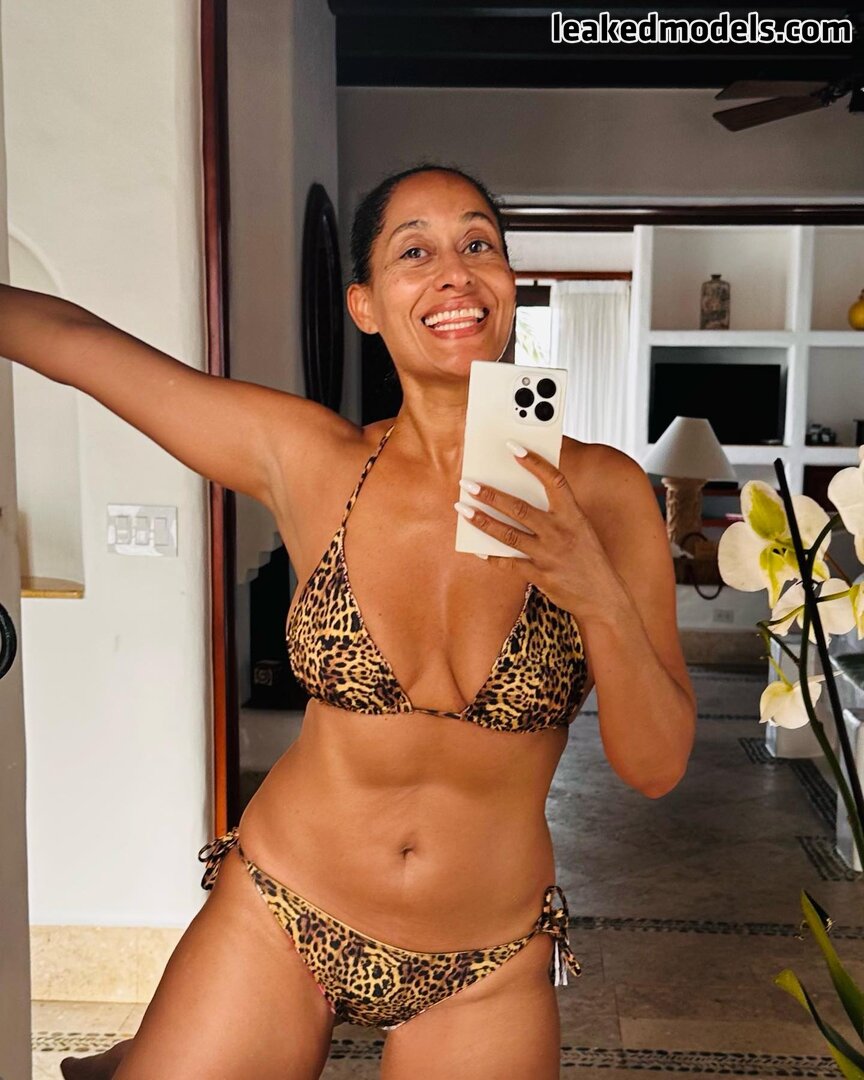 Tracee Ellis Ross Nude Leaks OnlyFans Photo 131