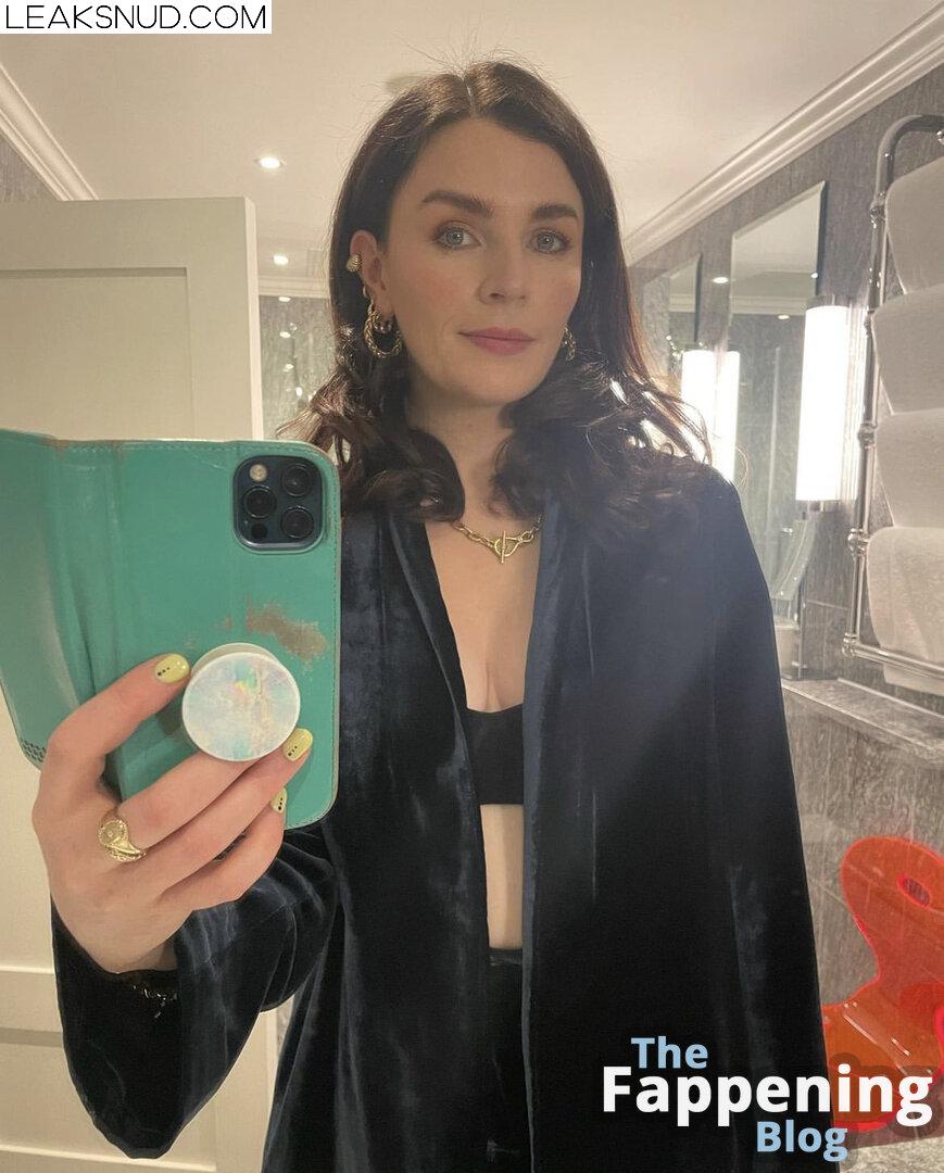 Aisling Bea / baby_aisling / weemissbea Nude leaks Onlyfans - EroMe