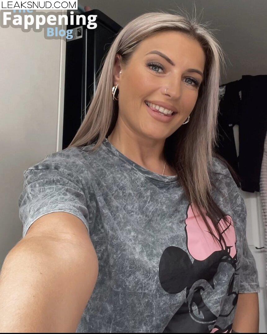 Kerry Essex Baker / kerrie_essex_baker / kerrieessex Nude leaks Onlyfans - EroMe