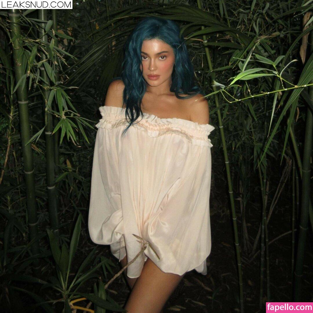 Kylie Jenner Nude leaks Onlyfans - EroMe